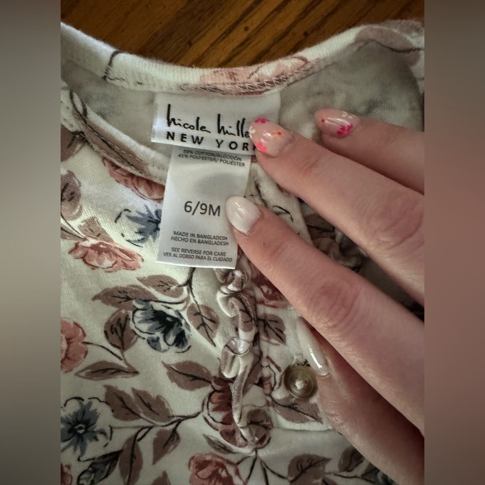 Nicole Miller outfit, only washed never worn 6/9 months - Picture 2 of 3